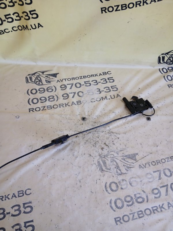 Запчасть замок капота Audi Q3 2021 83A 2.0 CZRA 83A 823 509 Б/У Замок капота Audi Q3 2021 83A 2.0 CZRA 83A 823 509 Б/У