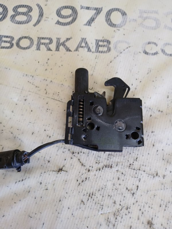 Замок капота Q3 2021 83A 2.0 CZRA Замок капота Q3 2021 83A 2.0 CZRA