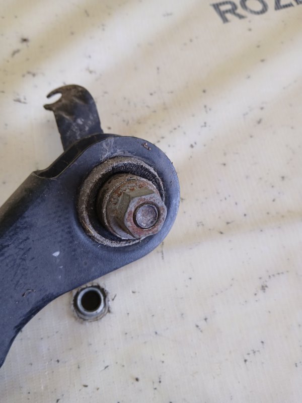 Рычаг поперечный задний левый BMW X1 F48 B46A20O1 Рычаг поперечный задний левый BMW X1 F48 B46A20O1