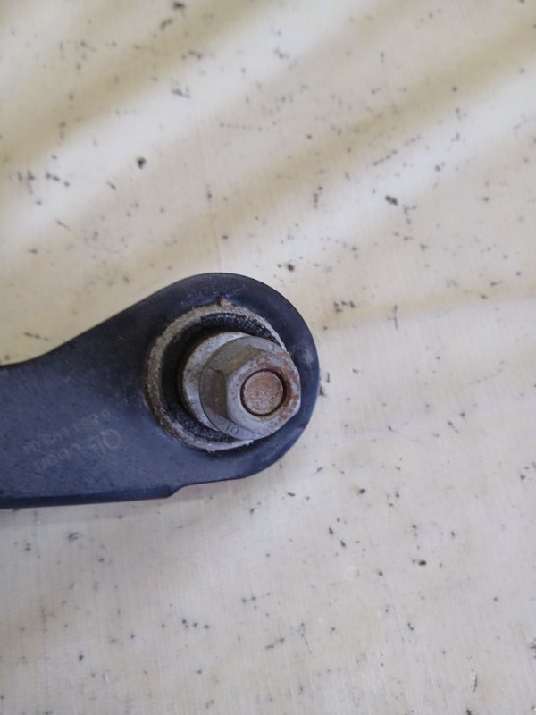 Рычаг поперечный задний правый BMW X1 F48 B46A20O1 Рычаг поперечный задний правый BMW X1 F48 B46A20O1