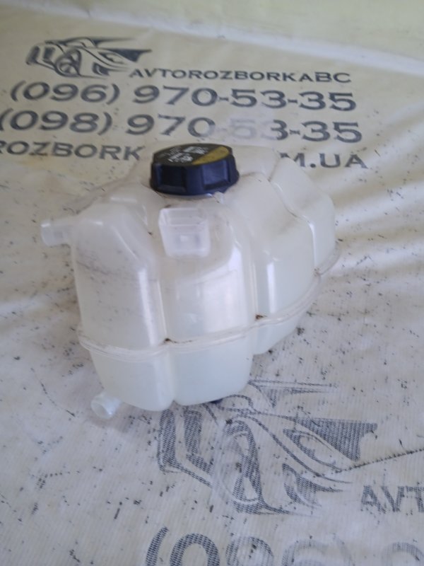 Бачок расширительный Volvo XC90 t27 Бачок расширительный Volvo XC90 t27