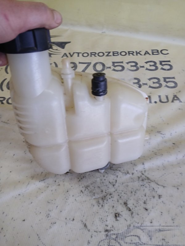 Бачок расширительный BMW X1 F48 B46A20O1 Бачок расширительный BMW X1 F48 B46A20O1