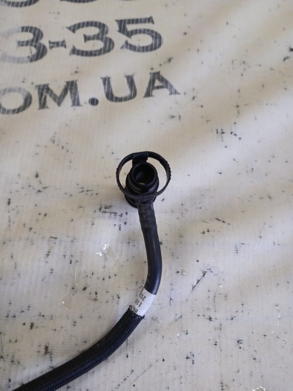 Трубка вентиляционная BMW X1 F48 B46A20O1 Трубка вентиляционная BMW X1 F48 B46A20O1