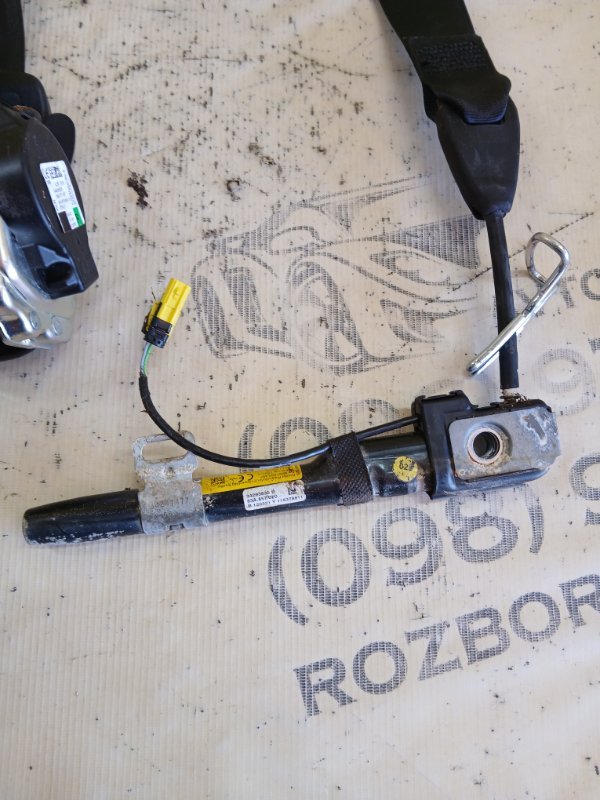 Ремень безопасности передний правый Q3 2021 83A 2.0 CZRA Ремень безопасности передний правый Q3 2021 83A 2.0 CZRA