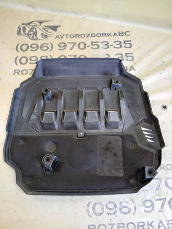 Декоративная крышка двигателя Q3 2021 83A 2.0 CZRA Декоративная крышка двигателя Q3 2021 83A 2.0 CZRA