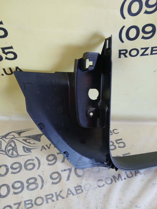 Накладка порога салона передняя левая Q3 2021 83A 2.0 CZRA Накладка порога салона передняя левая Q3 2021 83A 2.0 CZRA