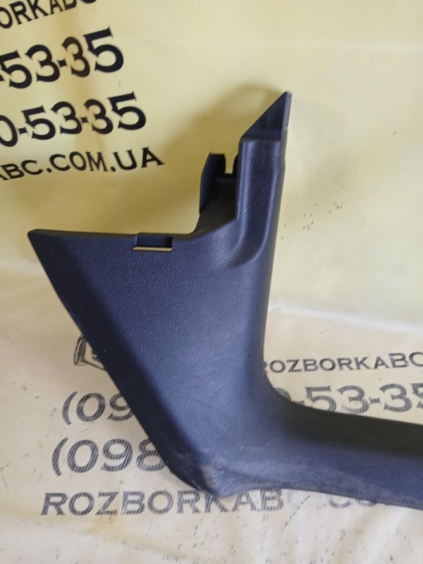 Накладка порога салона передняя правая Q3 2021 83A 2.0 CZRA Накладка порога салона передняя правая Q3 2021 83A 2.0 CZRA