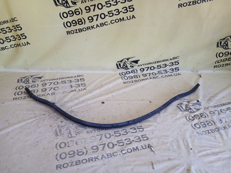 Запчасть уплотнитель жабо Audi Q3 2021 83A 2.0 CZRA 8S0823723A Б/У Уплотнитель жабо Audi Q3 2021 83A 2.0 CZRA 8S0823723A Б/У