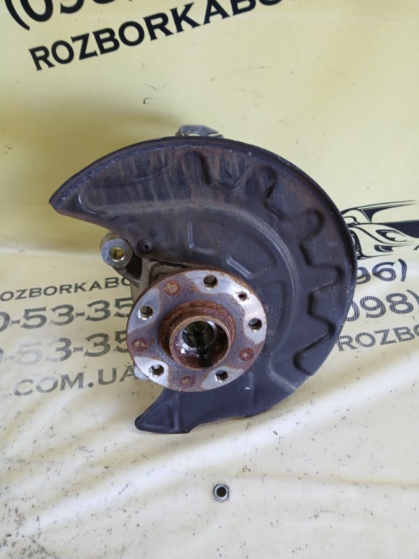 Цапфа передняя левая Q3 2021 83A 2.0 CZRA Цапфа передняя левая Q3 2021 83A 2.0 CZRA