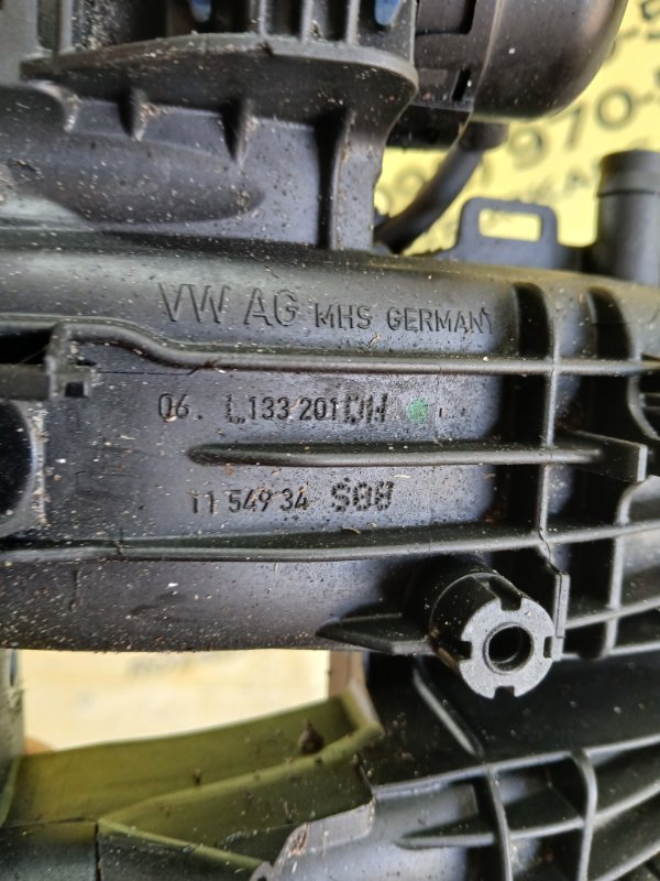 Колектор впускной Q3 2021 83A 2.0 CZRA Колектор впускной Q3 2021 83A 2.0 CZRA