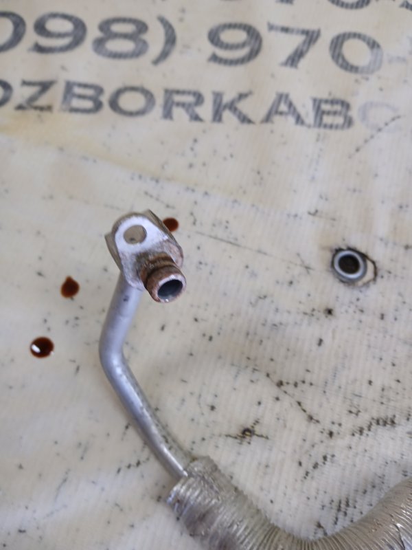 Трубка турбины BMW X1 F48 B46A20O1 Трубка турбины BMW X1 F48 B46A20O1