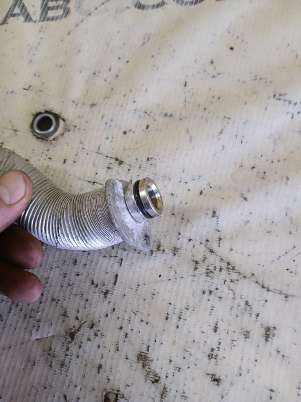 Трубка масляная BMW X1 F48 B46A20O1 Трубка масляная BMW X1 F48 B46A20O1