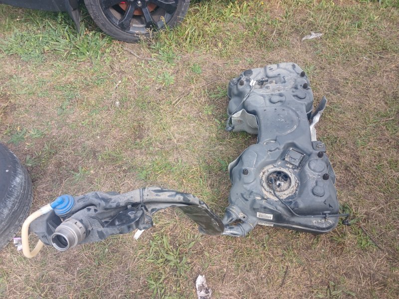 Бак топливный Q3 2021 83A 2.0 CZRA Бак топливный Q3 2021 83A 2.0 CZRA