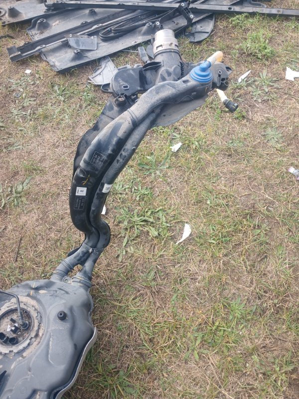 Бак топливный Q3 2021 83A 2.0 CZRA Бак топливный Q3 2021 83A 2.0 CZRA