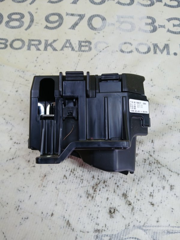 Блок предохранителей Hyundai Ioniq Hybrid 1.6 DOHC - GDI Блок предохранителей Hyundai Ioniq Hybrid 1.6 DOHC - GDI