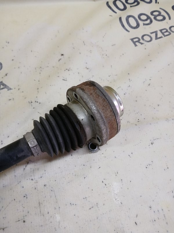 Полуось задний левый Q3 2021 83A 2.0 CZRA