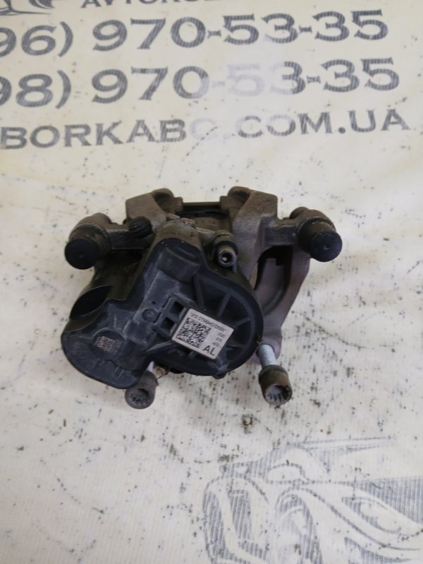 Суппорт тормозной задний левый Q3 2021 83A 2.0 CZRA Суппорт тормозной задний левый Q3 2021 83A 2.0 CZRA