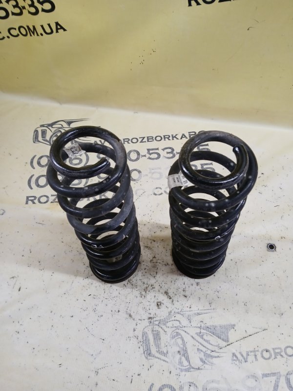 Пружина подвески задняя Audi Q3 83A 2.0 CZRA Пружина подвески задняя Audi Q3 83A 2.0 CZRA