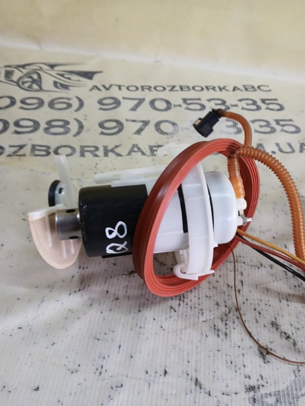 Топливный насос Q8 2019 3.0 DCBD