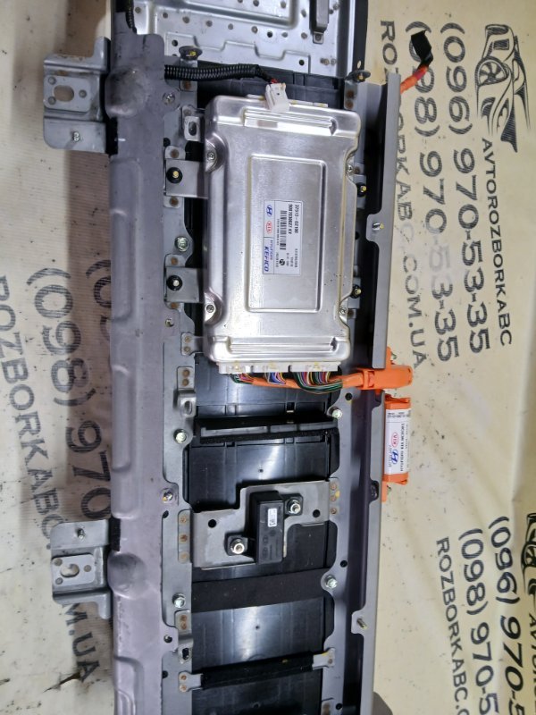 Батарея в сборе Hyundai Ioniq Hybrid 1.6 DOHC - GDI Батарея в сборе Hyundai Ioniq Hybrid 1.6 DOHC - GDI