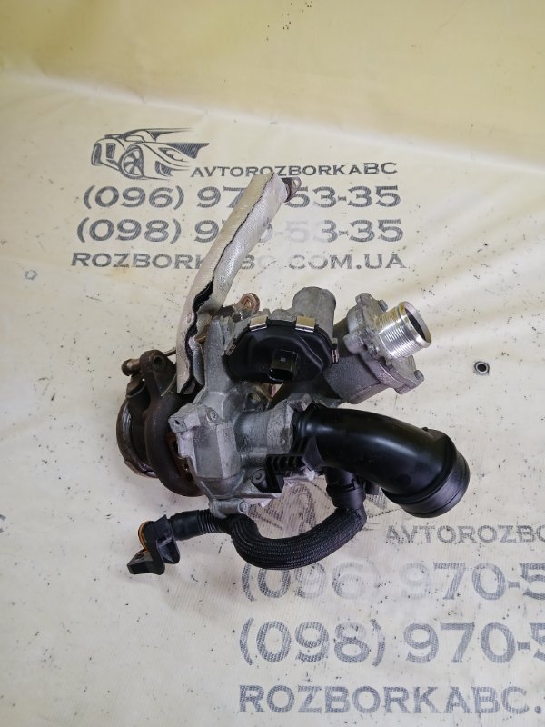 Запчасть турбина Audi Q3 2021 83A 2.0 CZRA 06K 145 654 M Б/У Турбина Audi Q3 2021 83A 2.0 CZRA 06K 145 654 M Б/У