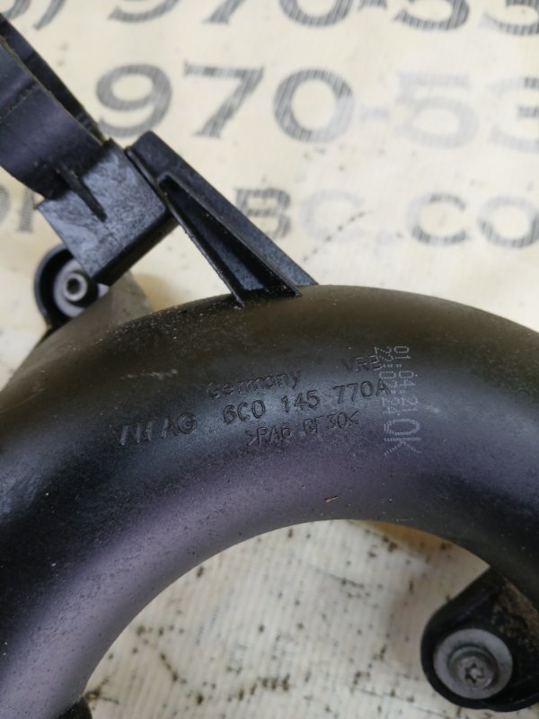 Патрубок интеркулера правый Q3 2021 83A 2.0 CZRA Патрубок интеркулера правый Q3 2021 83A 2.0 CZRA