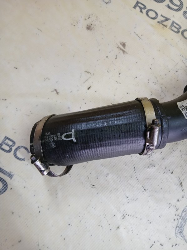 Патрубок интеркулера правый Audi Q3 83A 2.0 CZRA Патрубок интеркулера правый Audi Q3 83A 2.0 CZRA