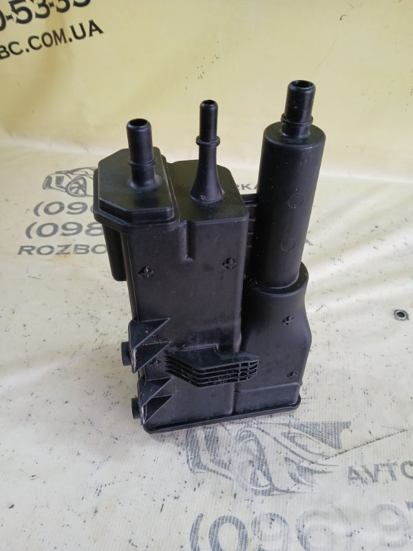 Абсорбер паров топлива BMW X1 F48 B46A20O1 Абсорбер паров топлива BMW X1 F48 B46A20O1