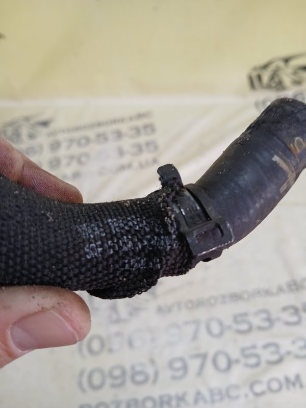 Патрубок системы охлаждения Audi Q3 83A 2.0 CZRA Патрубок системы охлаждения Audi Q3 83A 2.0 CZRA