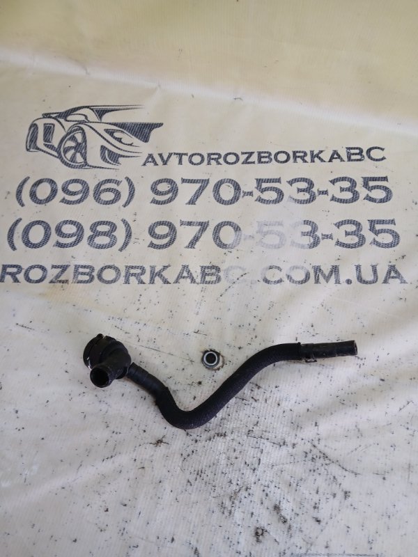 Патрубок системы охлаждения Q3 2021 83A 2.0 CZRA Патрубок системы охлаждения Q3 2021 83A 2.0 CZRA