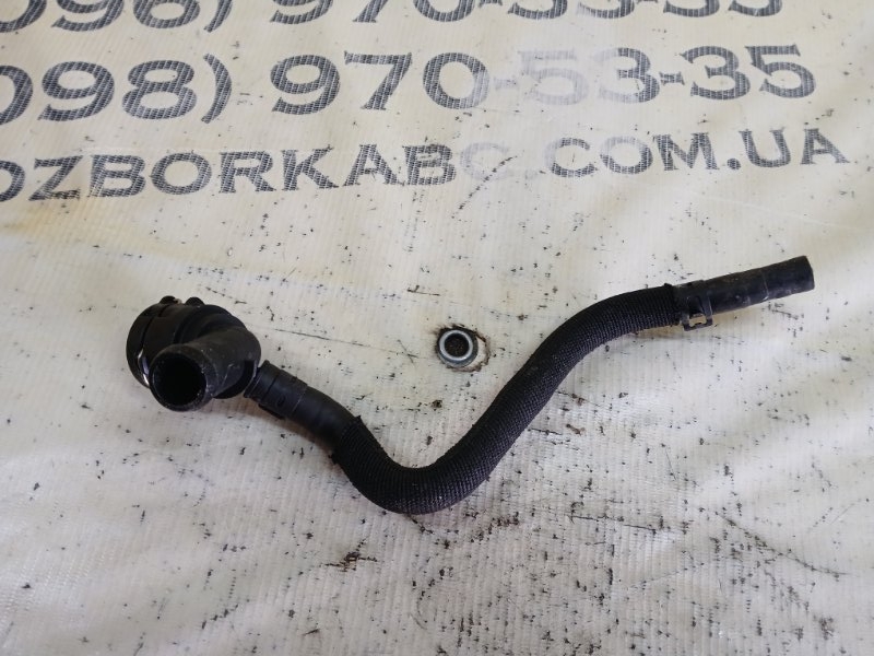 Патрубок системы охлаждения Q3 2021 83A 2.0 CZRA Патрубок системы охлаждения Q3 2021 83A 2.0 CZRA