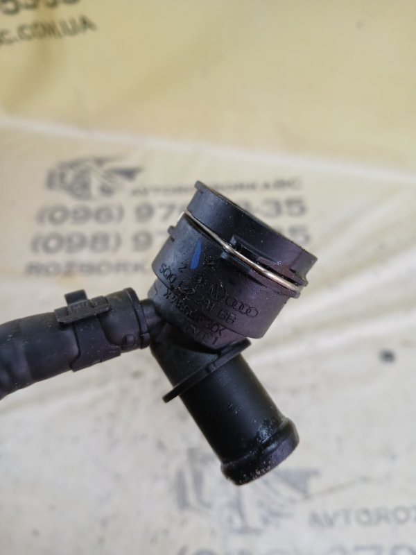 Патрубок системы охлаждения Q3 2021 83A 2.0 CZRA Патрубок системы охлаждения Q3 2021 83A 2.0 CZRA