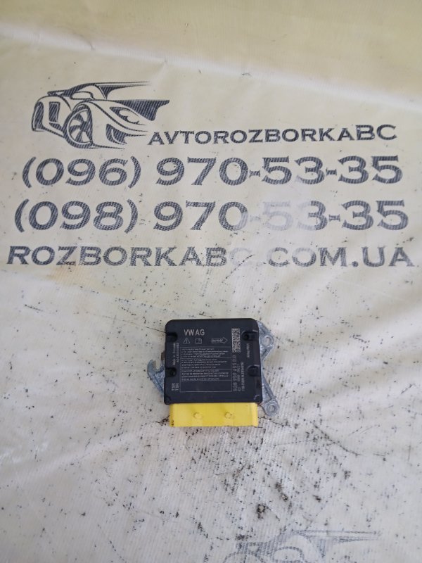 Запчасть блок управление подушкой безопасности Audi Q3 2021 83A 2.0 CZRA 5Q0959655BQ Б/У Блок управление подушкой безопасности Audi Q3 2021 83A 2.0 CZRA 5Q0959655BQ Б/У