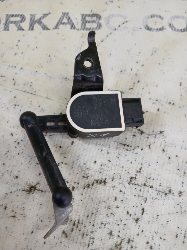 Датчик положение кузова передний X1 2020 F48 B46A20O1 Датчик положение кузова передний X1 2020 F48 B46A20O1