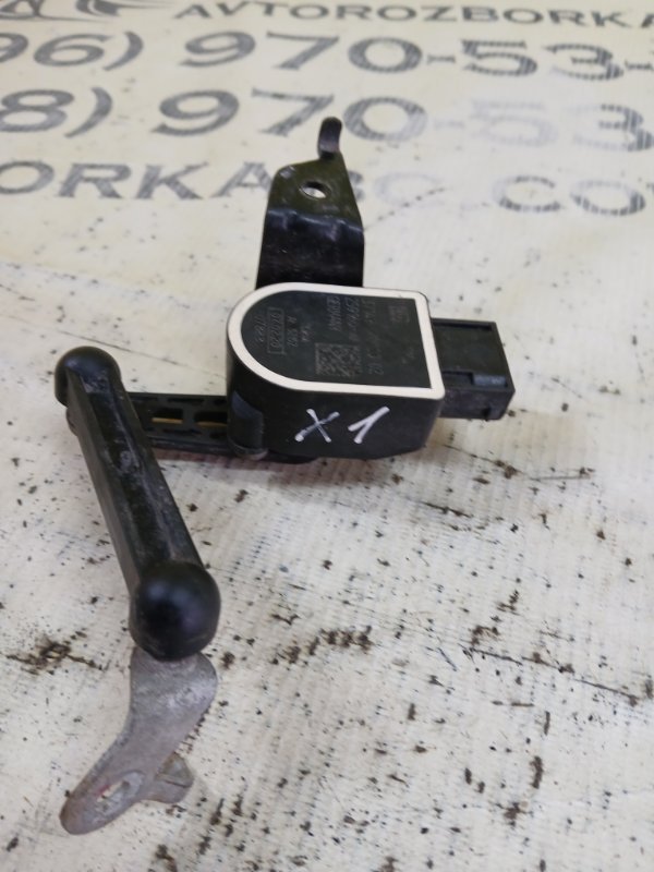 Датчик положение кузова передний BMW X1 F48 B46A20O1 Датчик положение кузова передний BMW X1 F48 B46A20O1