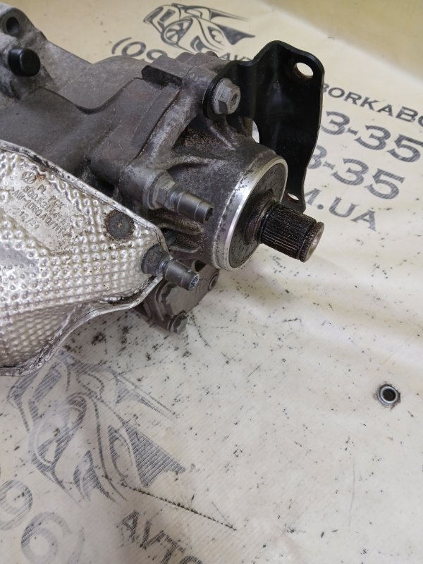 Редуктор роздатка АКПП Q3 2021 83A 2.0 CZRA Редуктор роздатка АКПП Q3 2021 83A 2.0 CZRA