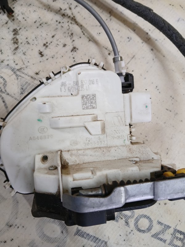 Ручка двери внешняя передняя правая Audi Q5 80A 2.0 Ручка двери внешняя передняя правая Audi Q5 80A 2.0