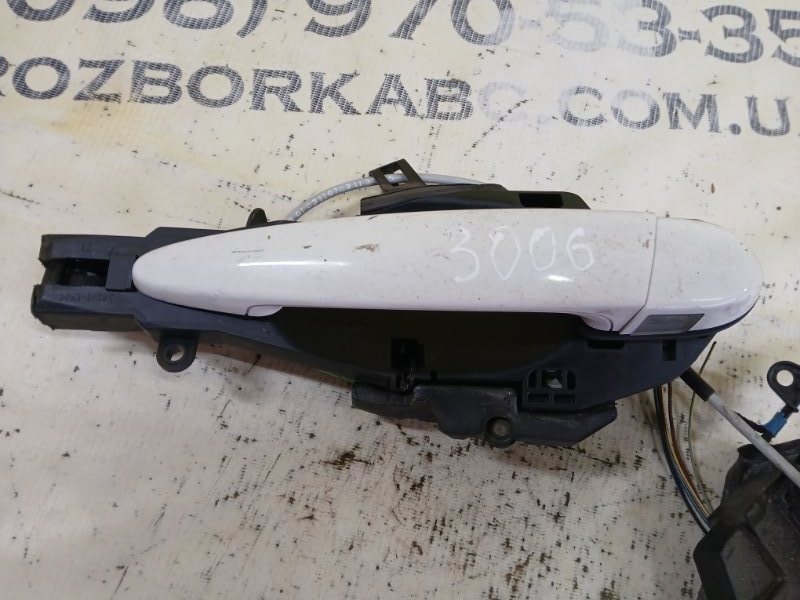 Ручка двери внешняя передняя левая X3 2016 F25 2.0 Ручка двери внешняя передняя левая X3 2016 F25 2.0