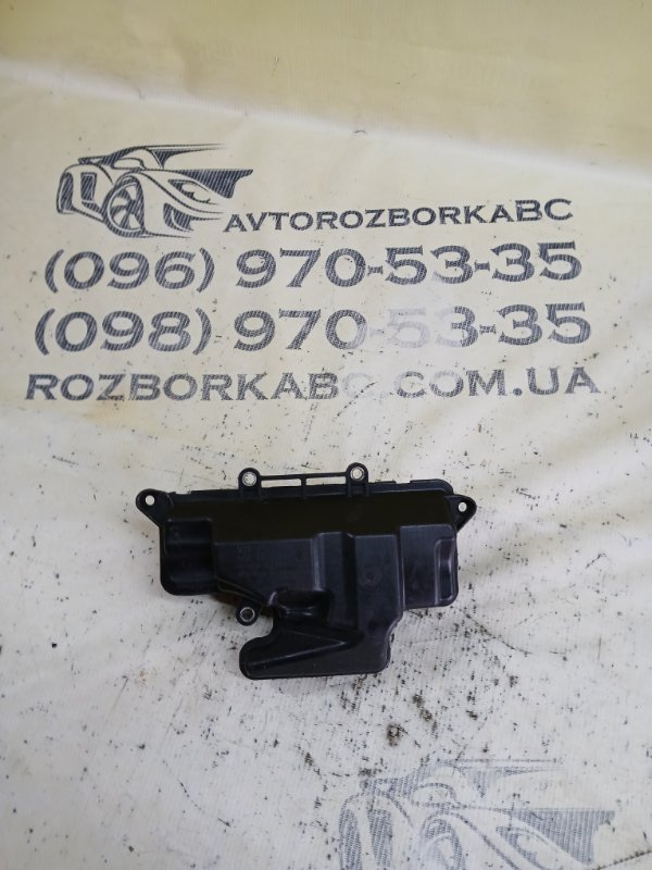 Запчасть вакуумный ресивер Audi Q7 2020 4M DCBD 06M131541C Б/У Вакуумный ресивер Audi Q7 2020 4M DCBD 06M131541C Б/У