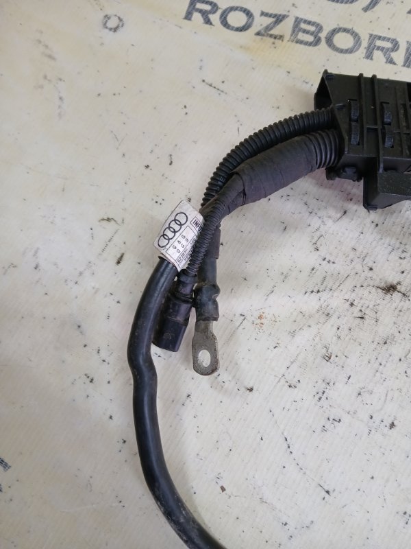 Проводка генератора Audi Q7 4M DCBD Проводка генератора Audi Q7 4M DCBD