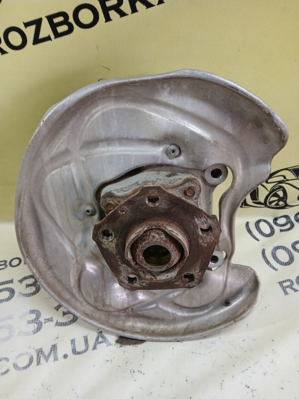 Цапфа задняя левая Q5 2018 80A 2.0 DAYB Цапфа задняя левая Q5 2018 80A 2.0 DAYB