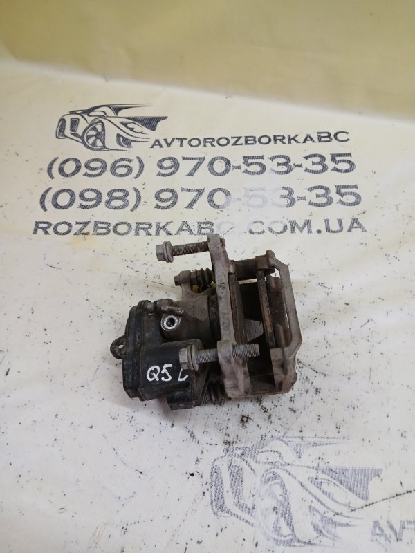 Запчасть суппорт тормозной задний левый Audi Q5 2018 80A 2.0 DAYB 8W0615403A Б/У Суппорт тормозной задний левый Audi Q5 2018 80A 2.0 DAYB 8W0615403A Б/У