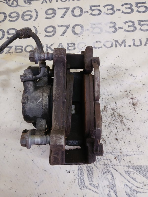 Суппорт тормозной передний правый Volvo XC90 t27 Суппорт тормозной передний правый Volvo XC90 t27