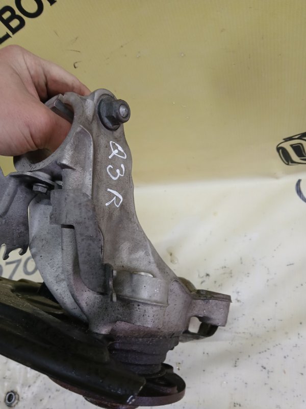 Цапфа передняя правая Q3 2021 83A 2.0 CZRA Цапфа передняя правая Q3 2021 83A 2.0 CZRA