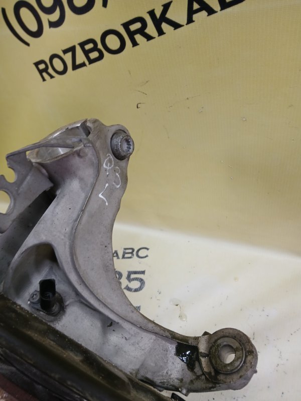 Цапфа передняя левая Q3 2021 83A 2.0 CZRA Цапфа передняя левая Q3 2021 83A 2.0 CZRA