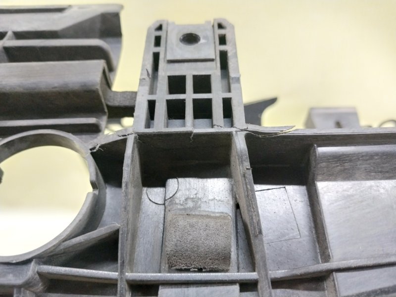 Траверса Macan 2015 95B CTMA Траверса Macan 2015 95B CTMA