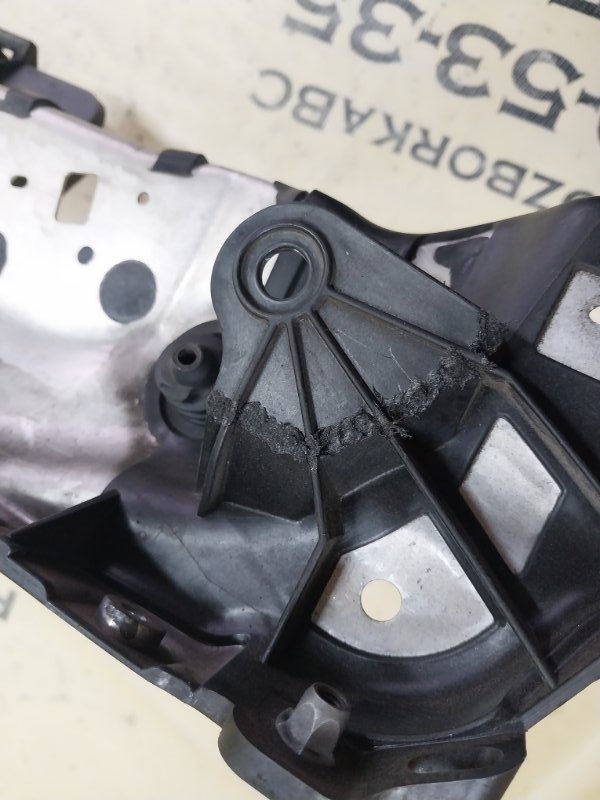 Усилитель Macan 2015 95B CTMA Усилитель Macan 2015 95B CTMA