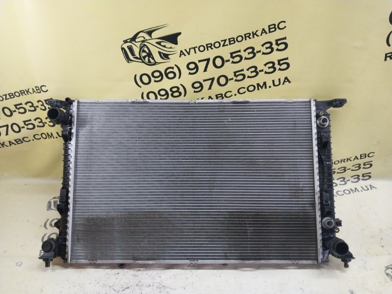 Запчасть радиатор охлаждения двигателя Porsche Macan 2015 95B CTMA 8K0121251AL Б/У Радиатор охлаждения двигателя Porsche Macan 2015 95B CTMA 8K0121251AL Б/У