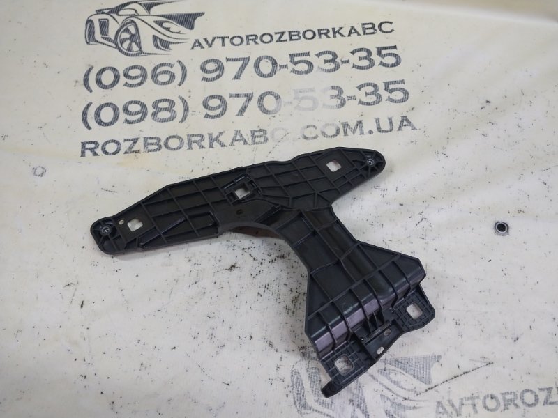 Запчасть крепление фары левое Porsche Macan 2015 95B CTMA 95B941121B Б/У Крепление фары левое Porsche Macan 2015 95B CTMA 95B941121B Б/У