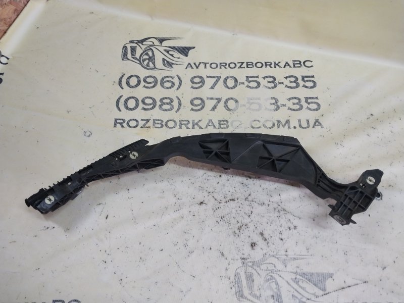 Запчасть крепление бампера переднее левое Porsche Macan 2015 95B CTMA 95B807889C Б/У Крепление бампера переднее левое Porsche Macan 2015 95B CTMA 95B807889C Б/У